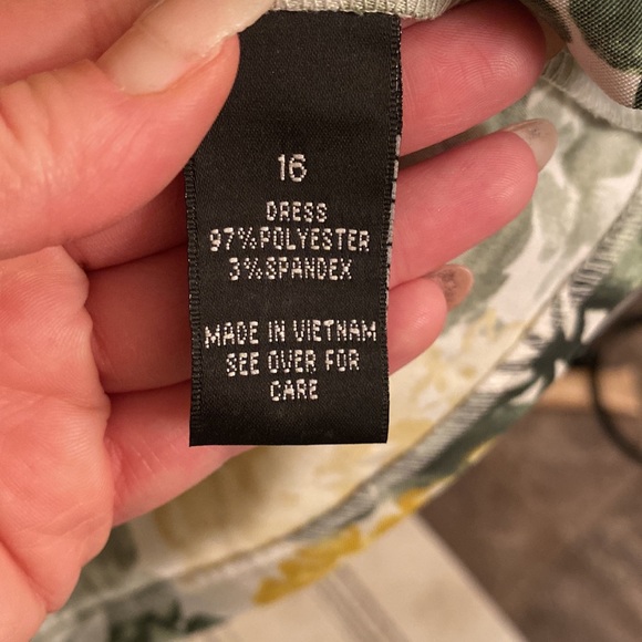 Spring Dress - Picture 3 of 3